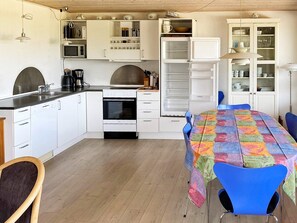 Private kitchen - 6 Person Holiday Home in Aeroskobing (Aeroskobing)
