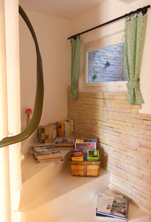 Interior - Pleasant Apartment With Terrace (Uhldingen-Muehlhofen)