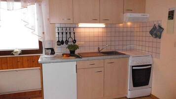 Apartment | Private kitchen | Oven, toaster, highchair