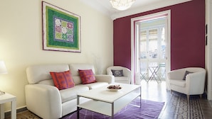 Villa | Living area - Apartment in Barcelona Near Passeig de Gracia (Barcelona)