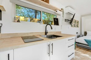 Fridge, microwave, coffee/tea maker, toaster - Shipping Container Retreat in Colorado Springs (Colorado Springs)