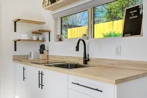 Fridge, microwave, coffee/tea maker, toaster - Shipping Container Retreat in Colorado Springs (Colorado Springs)