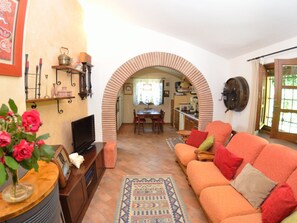 House | Dining