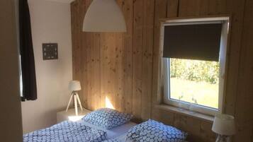 Apartemen | 2 kamar tidur dan dilengkapi dengan perabotan berbeda-beda