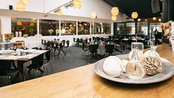 House | Tempat makan