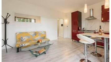 Dapur, pembakar roti, alat memasak/pinggan mangkuk/perkakas dapur