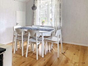 House | Dining