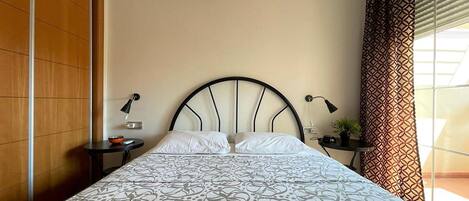 公寓 | 2 間臥室、布置獨特、熨斗/熨衣板、床單