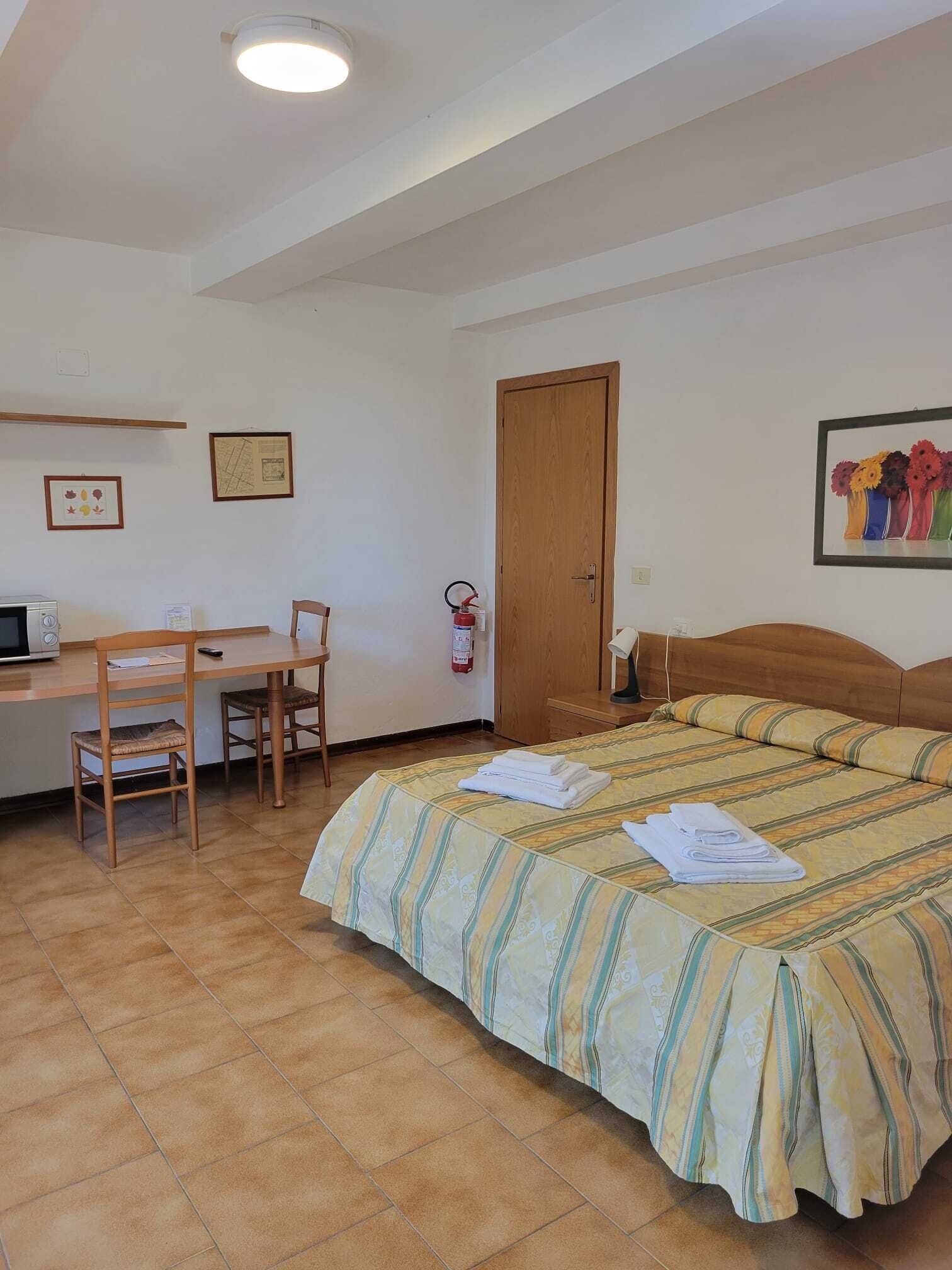 Studio, Garden View | Minibar, desk, free WiFi, bed sheets