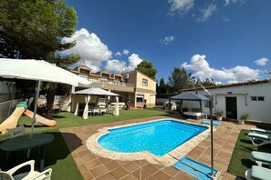 Pool - Apartamento Acogedor con Piscina Climatizada (Nuevo Baztán)