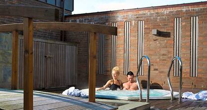 8 Person Holiday Home on a Holiday Park in Romo