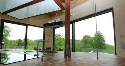 Canadian Log Cabin Comfortable Holiday Residence