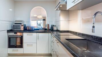 Apartment | Private kitchen