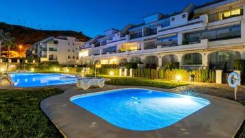 Apartment | Pool | Outdoor pool