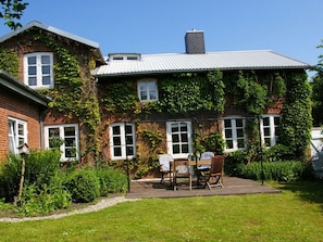 Exterior - Holiday Home Rike Comfortable Vacation Home (Emmelsbuell-Horsbuell)