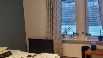 4 bedrooms, individually furnished