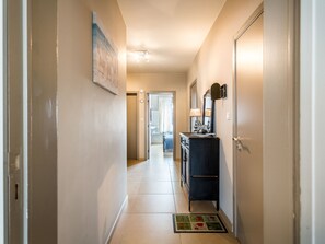 Apartment | Private kitchen | Electric kettle, toaster - Apartment in Koksijde Near the Beach (Koksijde)