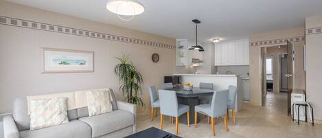 Apartment | Living area