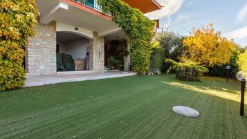 Villa | Bahagian luar