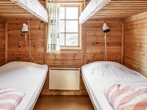 House | 1 bedroom