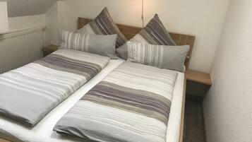 House | 1 bedroom, individually furnished, iron/ironing board