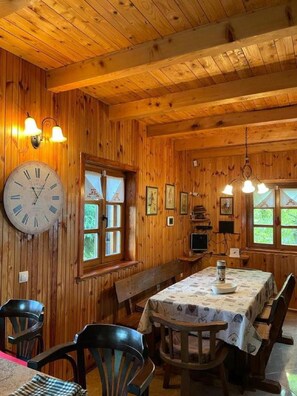 Dining - Holiday Home Snow Hill With Swimming Pool (Plitvicka Jezera)