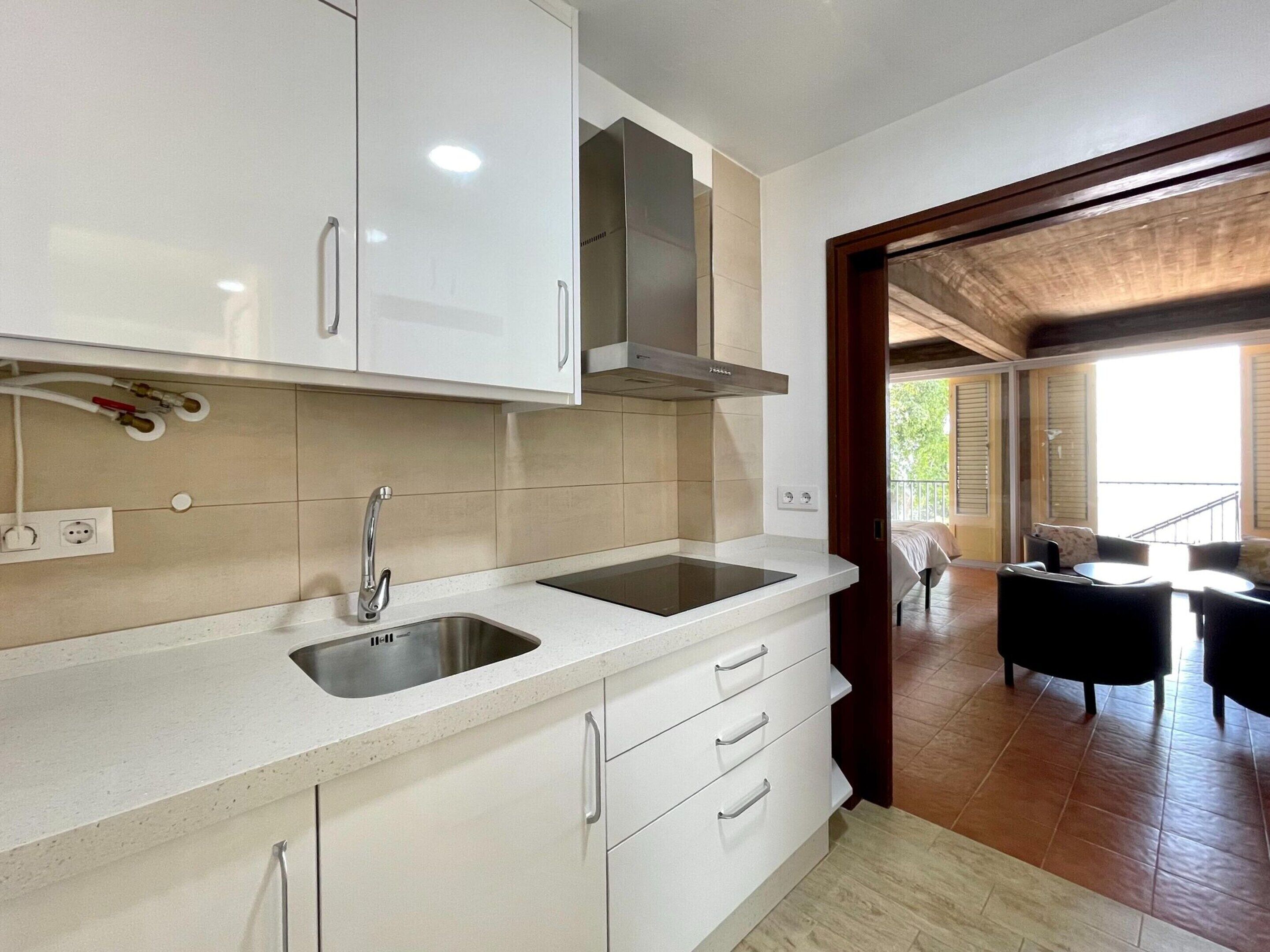 Vila | Dapur pribadi | Pemanggang roti dan kursi makan untuk bayi