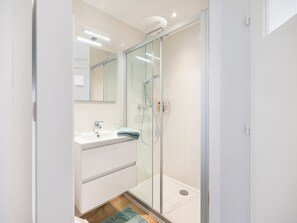 Apartment | Badezimmer