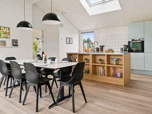 House | Dining - 5 Star Holiday Home in Albaek (Aalbaek)
