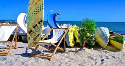 Achtern Diek Modern Retreat