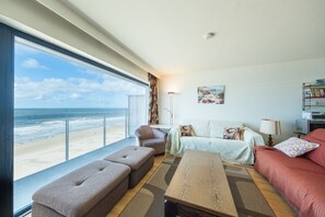 Apartment | Living room