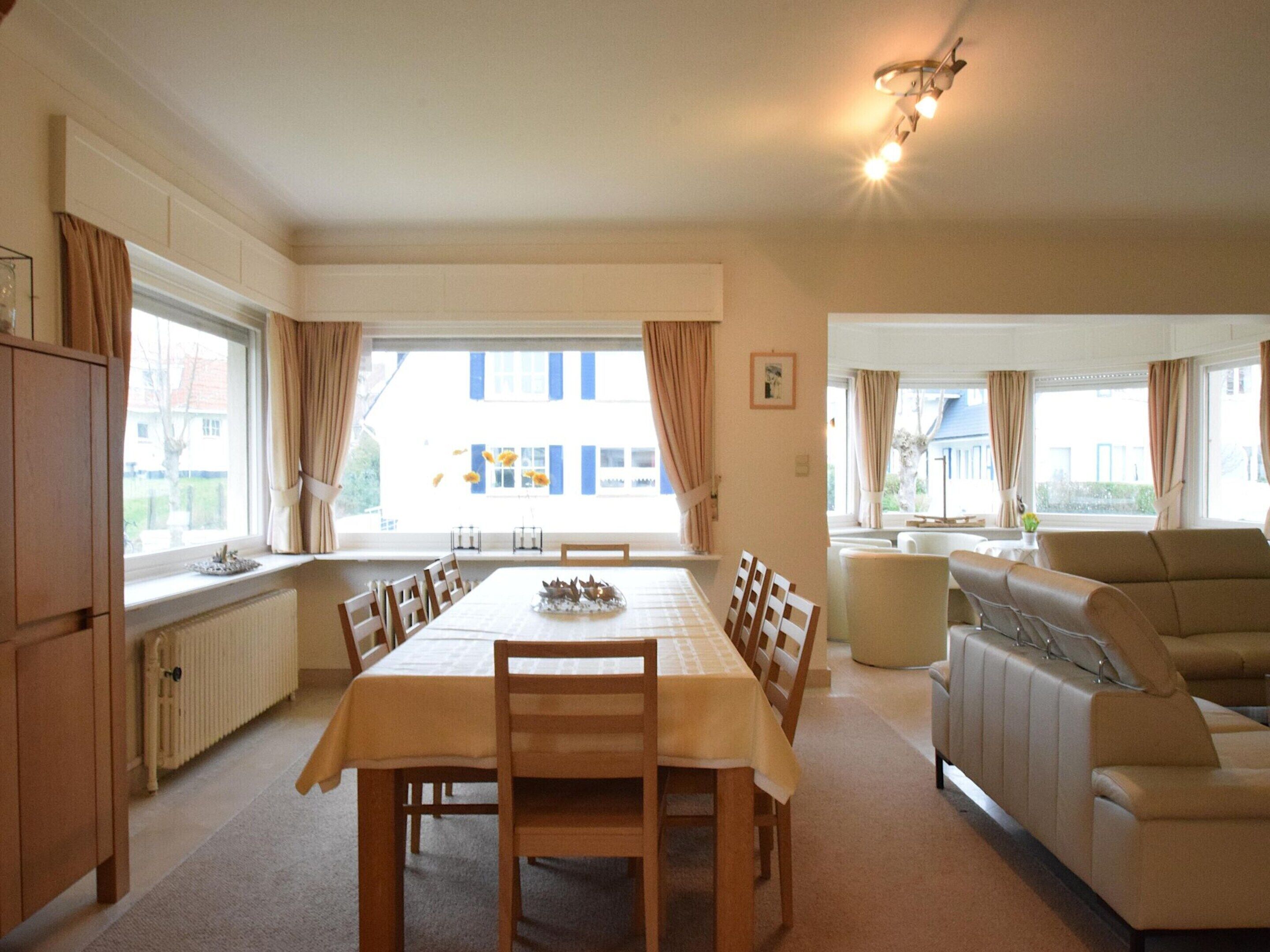 Villa | Dining