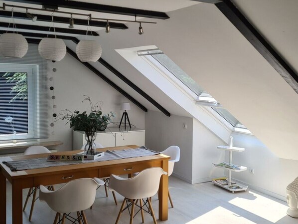 Dining - See & So Modern Retreat (Winterberg)