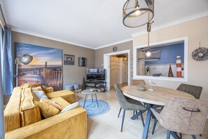 Apartment | Living area