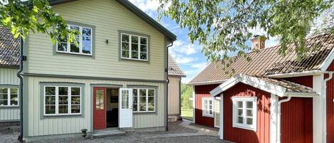 House | Exterior