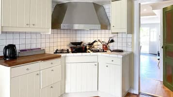 House | Private kitchen