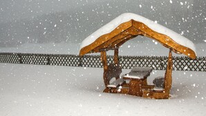 A wooden gazebo covered in snow. - Kickelhahn Comfortable Holiday Residence (Geratal)