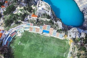 House | Pool