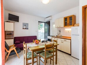 Apartment | Private kitchen | Fridge, microwave, oven, stovetop