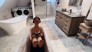 3 bedrooms