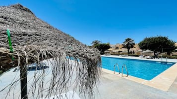Apartamento | Piscina | Una piscina al aire libre