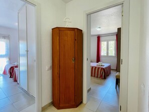 Apartment | 2 Schlafzimmer, individuell eingerichtet, Bettwäsche
