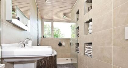 Characteristic Country House With Wellness