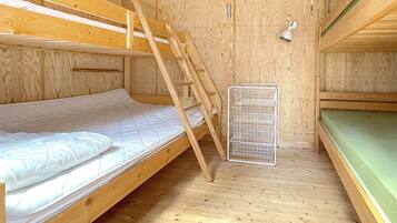 House | 3 bedrooms, individually furnished