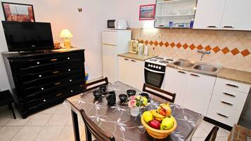 Leilighet | Eget kjøkken | Kjøleskap, mikrobølgeovn, ovn og kokeplater