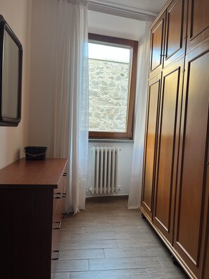 Interior - 2 Bedroom Private vacation home in Montefiascone (Montefiascone)