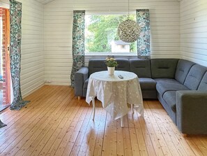 Dining - 6 Person Holiday Home in Varekil (Varekil)