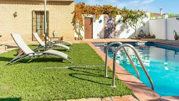 Chalet | Pool | Indoor pool, outdoor pool