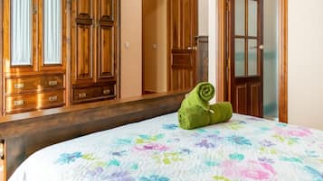 4 bedrooms, individually furnished, iron/ironing board, bed sheets