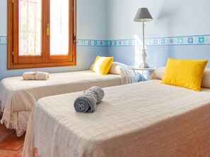 Chalet | 4 chambres, ameublement personnalisé, fer et planche à repasser